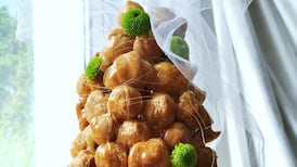 Croquembouche