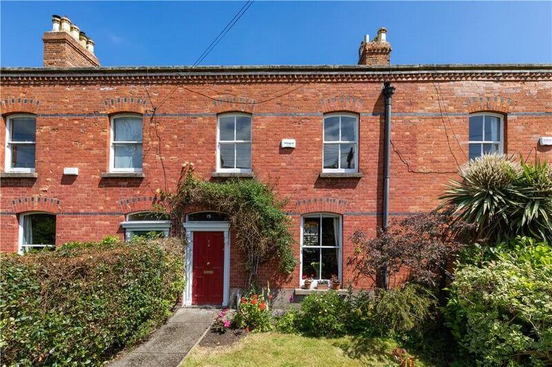 15 Moyne Road: Three-bed terraced house.