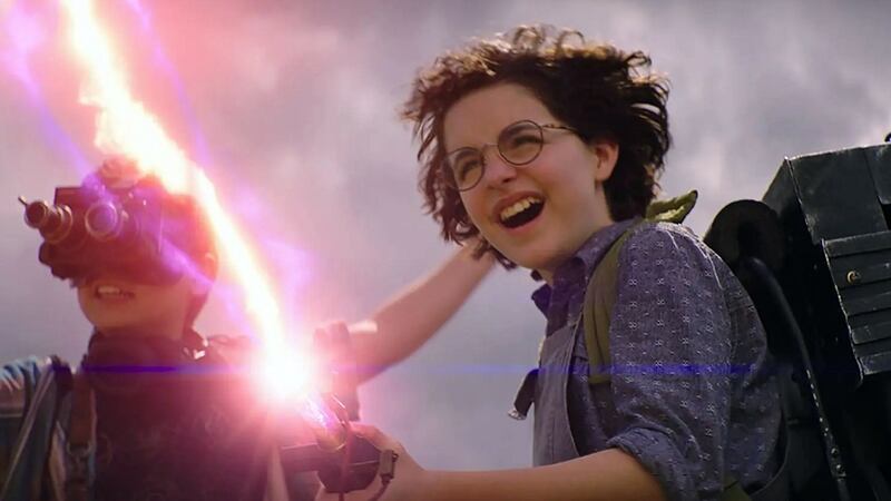 Logan Kim and Mckenna Grace in Ghostbusters: Afterlife