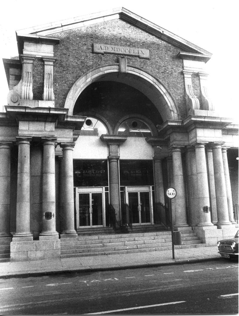 1982 - 08/12/1982 page 12 - The old Harcourt Street railway station.  Photograph: Dermot O'Shea / THE IRISH TIMES . . . neg no 82/11/259