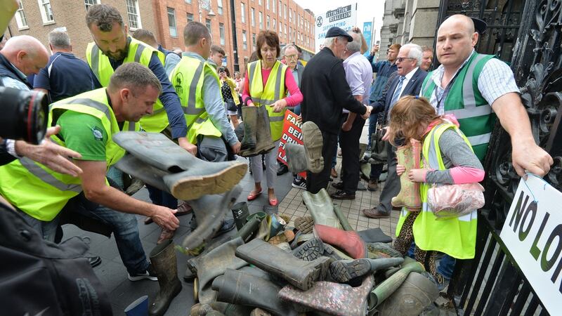 The farmers’ protest outside the Dáil  on Wednesday. Photograph: Alan Betson