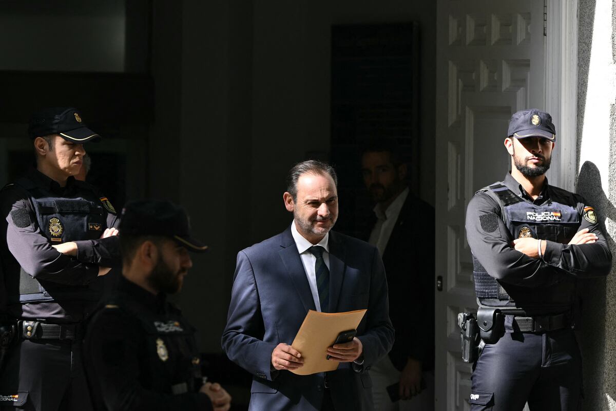Spain: former transport minister sentenced to 24 years for corruption