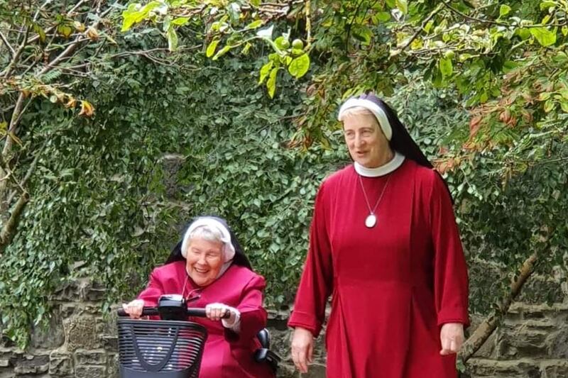 Nuns hold marathon prayer relay for Covid-19 frontline