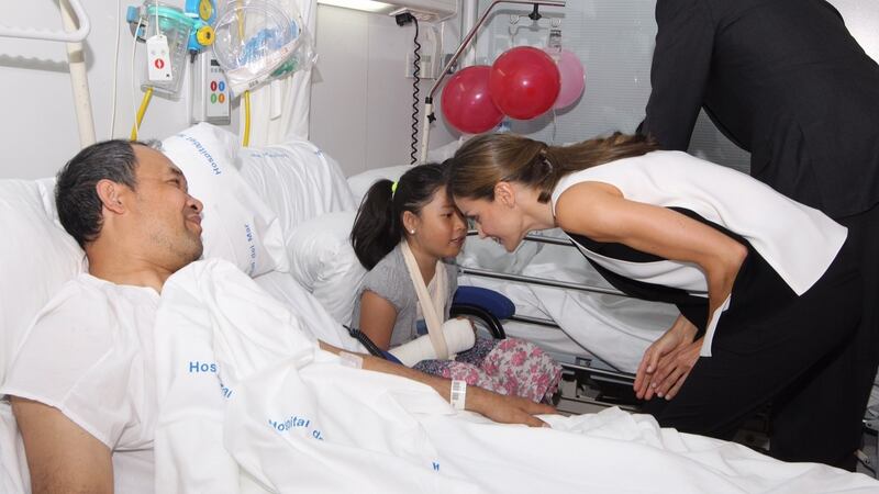 King Felipe VI of Spain and Queen Letizia of Spain visit victims of last Thursday’s terrorist attack at the Hospital de la Santa Creu i Sant Pau on August 19th, 2017 in Barcelona, Spain.  Photograph: Casa de S.M. el Rey de Espana