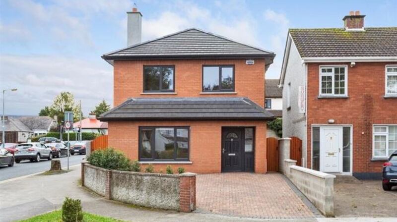 1A Hillcrest Court, Lucan, Co. Dublin