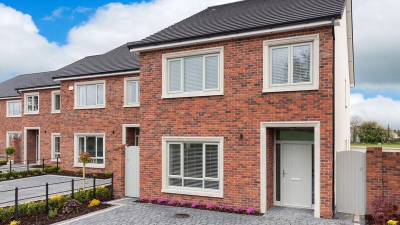 Cnoc Neil Grove, on the Dublin Road, Ashbourne.
