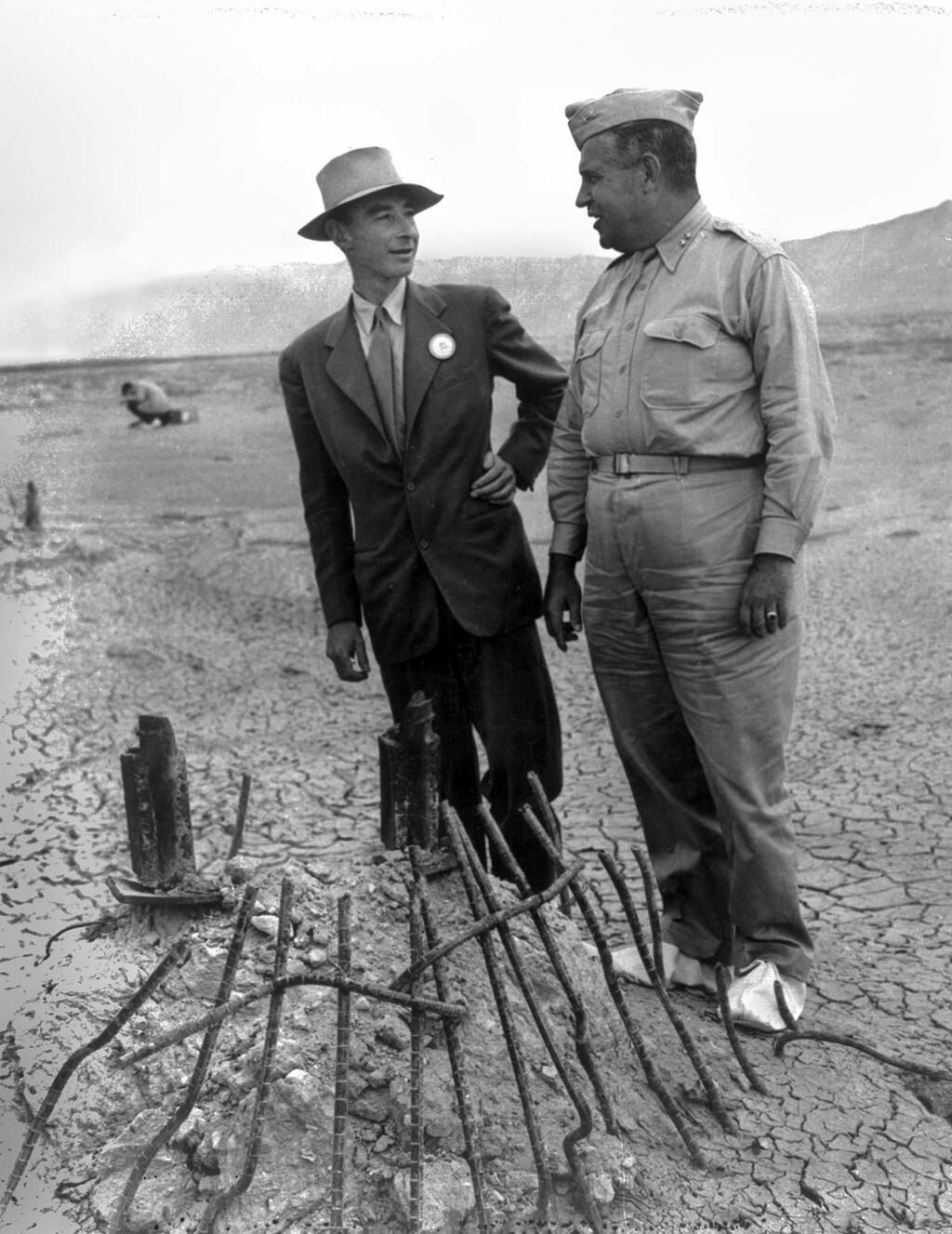 J Robert Oppenheimer, left, and Lt Gen Leslie Groves, the leader of the Manhattan Project. Photograph: US Army Corps of Engineers/The New York Times