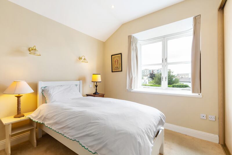 Second bedroom