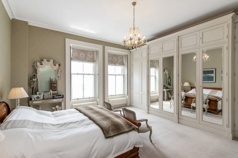 33 Ailesbury Road, Ballsbridge, Dublin 4: main bedroom