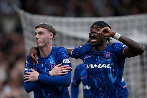 Chelsea beat lacklustre Liverpool to boost Champions League hopes