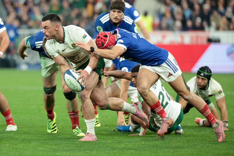 Jesse Kriel of South Africa gets the ball away despite the attention of Louis Bielle Biarrey of France during the Autumn Nations Series 2025. Final score: France 17:32 South Africa. Photograph: Jean Catuffe/Getty Images