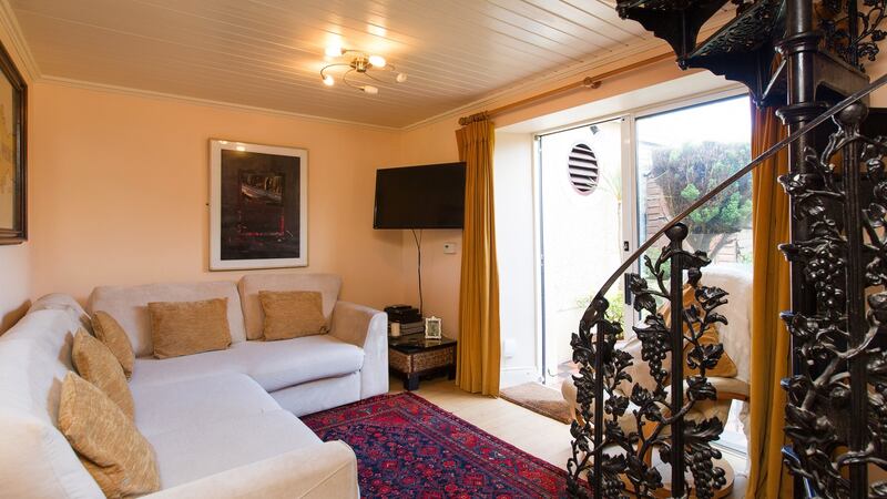 The livingroom in Avoca Lodge