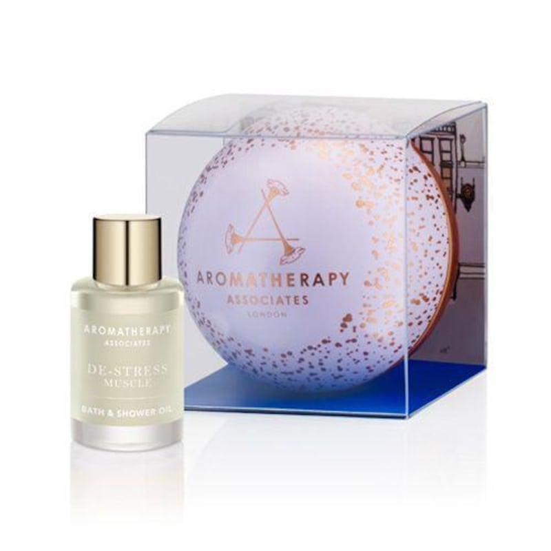 Aromatherapy Associates Precious Destress time bauble (€14.45)