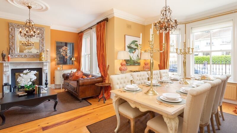 Large diningroom