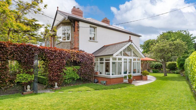 Garden and sunroom.