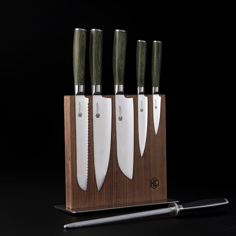 HexClad six-piece Japanese Damascus Steel Knife Set with Magnetic Knife Block, €459