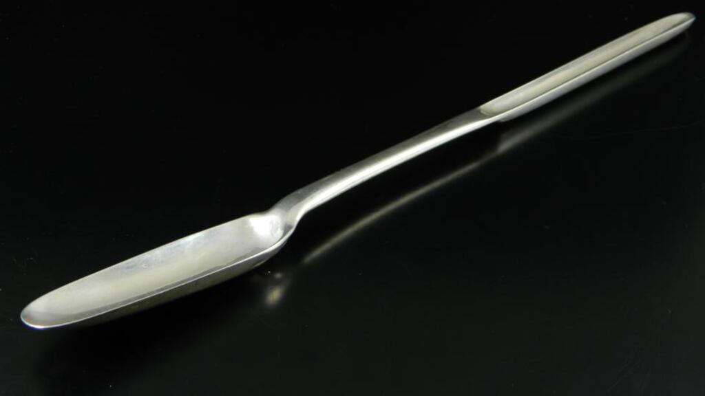 Irish silver marrow scoop, made in 1767 by Michael Keating, Dublin (€150-€250) at John Weldon Auctioneers.