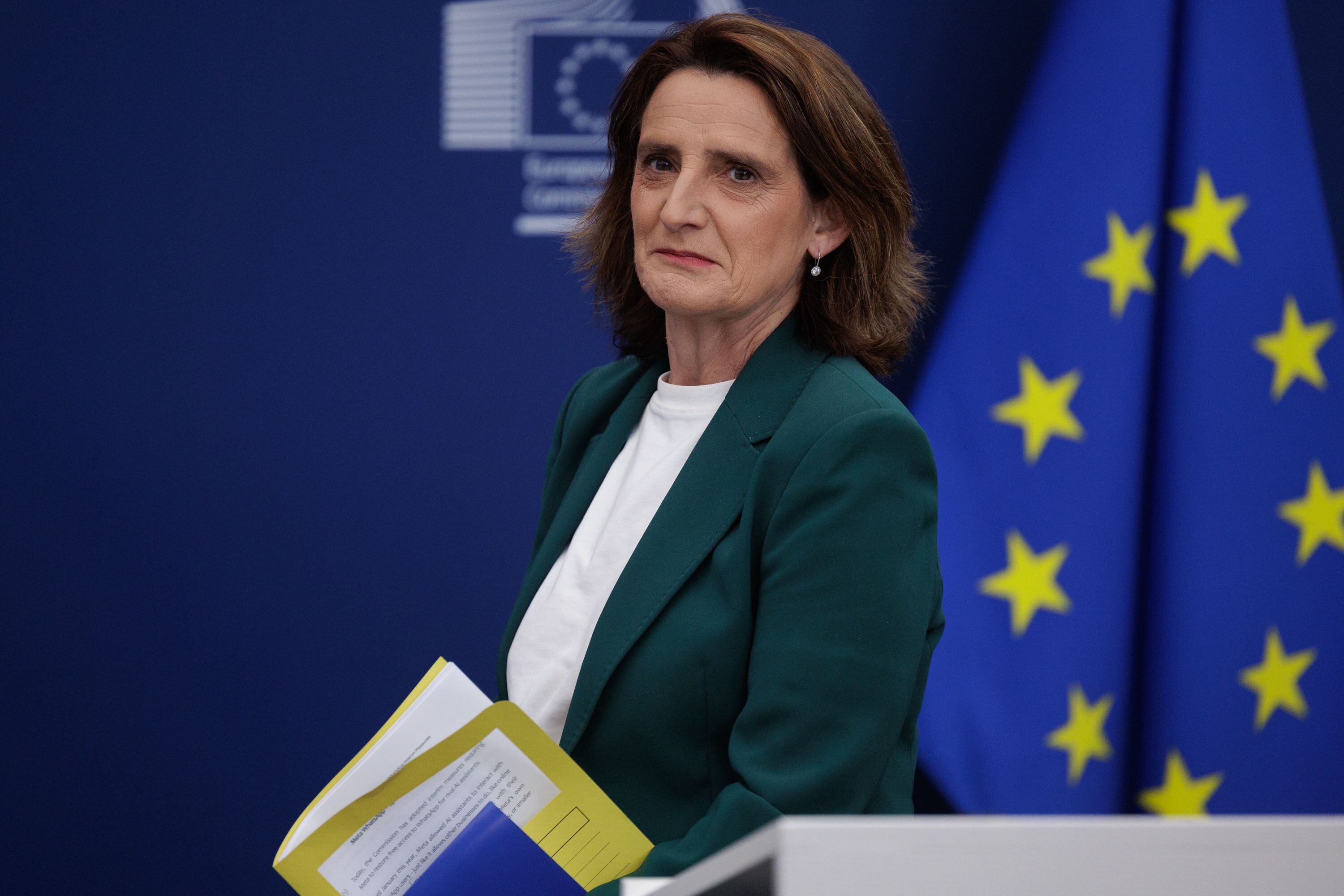 EU orders Meta to open WhatsApp to rival AI agents