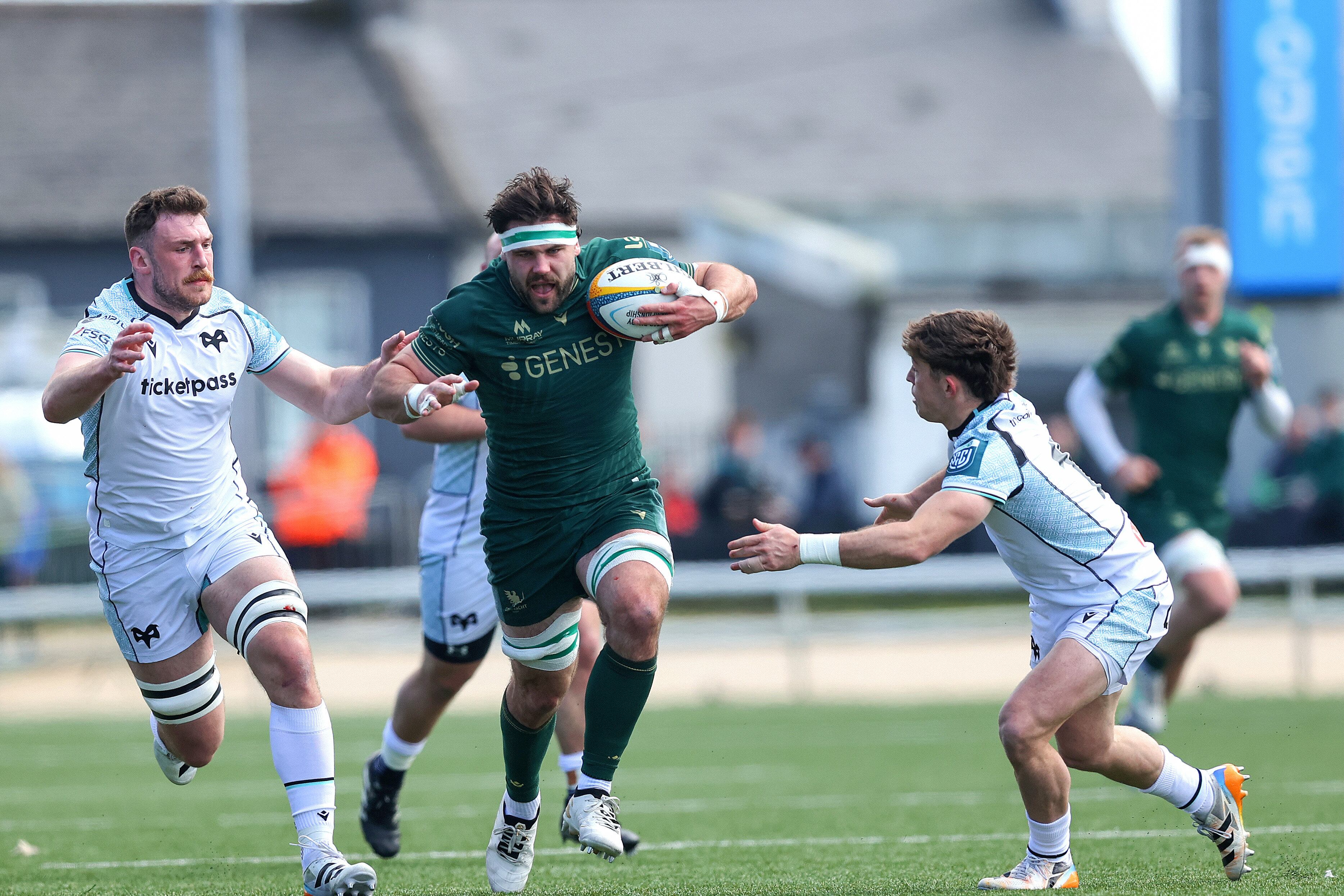 Seamus Hurley-Langton bags a brace as Connacht see off Ospreys