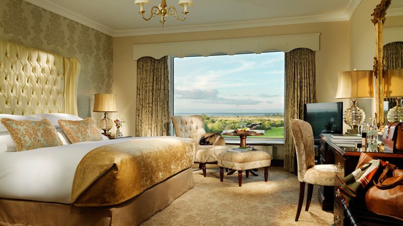 Glenlo Abbey, dating from 1740, has been extensively refurbished, and offers supremely luxurious and comfortable surrounds.