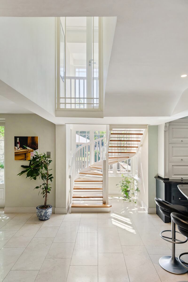 Winding stairs