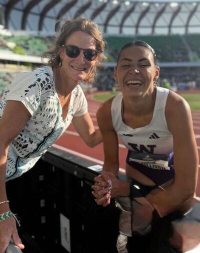 Sophie O'Sullivan with her mother Sonia after winning the NCAA 1,500m title in Oregon, June 2025. Photograph: University of Washington