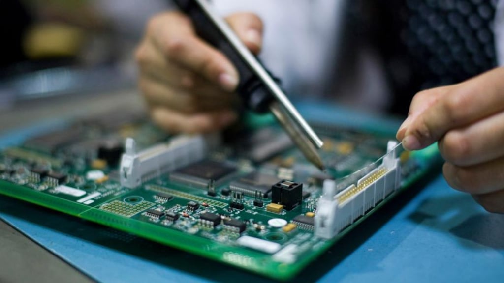 The work visa changes, which are contained in the Employment Permits (Amendment) Regulations 2015, have been introduced because of a skills shortage in a number of industries, most notably the IT sector.