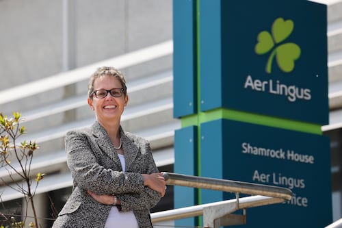 Aer Lingus chief cashes in €895,000 worth of IAG shares
