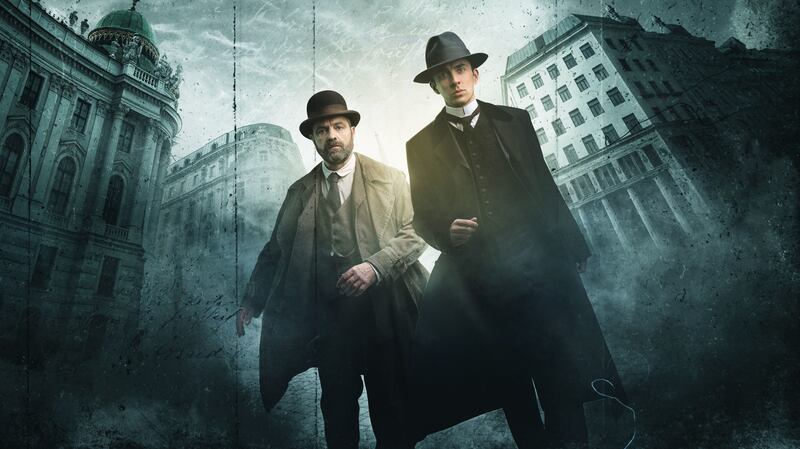 Juergen Maurer as Oskar Rheinhardt and Matthew Beard as Max Liebermann in Vienna Blood: Deadly Communion
