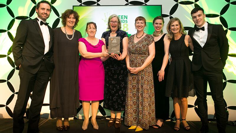 Laura Kearney, Landscape Architect and Designer presents the Sustainability Team of the Year award to the Pearse College of Further Education team.