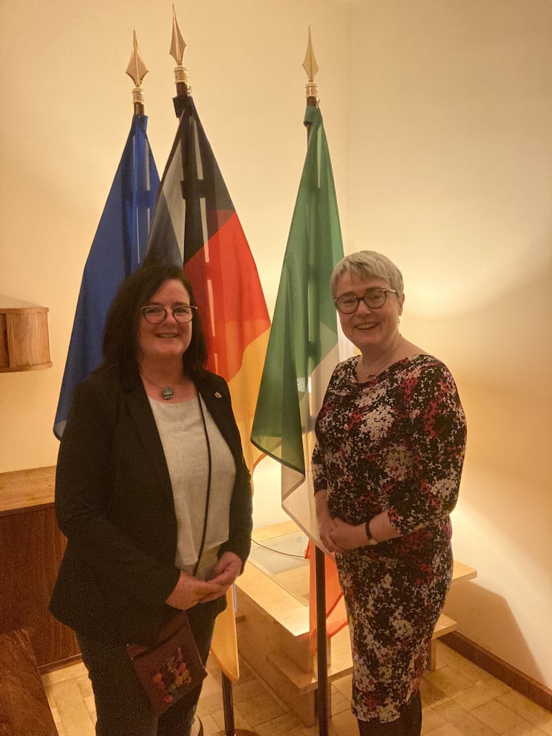 Michelle Wittler and Irish Ambassador in Germany Maeve Collins