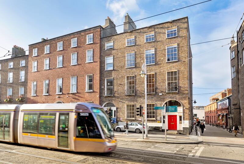 No 15 Harcourt Street occupies a high-profile location at the junction of Harcourt Street and Montague Lane in Dublin’s south city centre. 