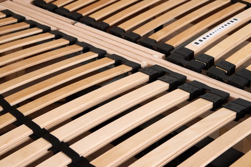 The solid beechwood frame has a five part moving action