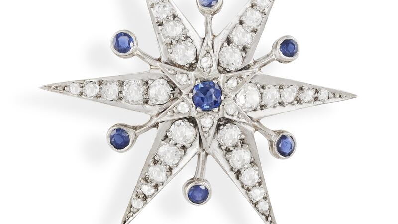 Late 19th century diamond and sapphire brooch (€600-€800) at Adams