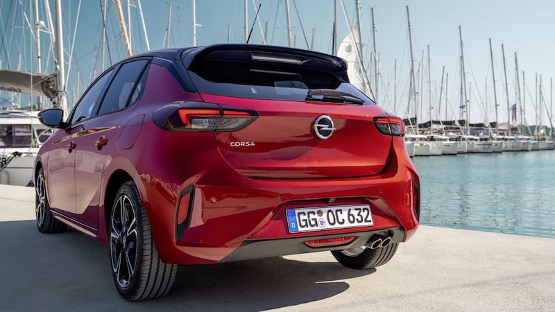 The decent boot takes 309 litres with the rear seats up, but that increases to 1,118 litres when they’re folded down