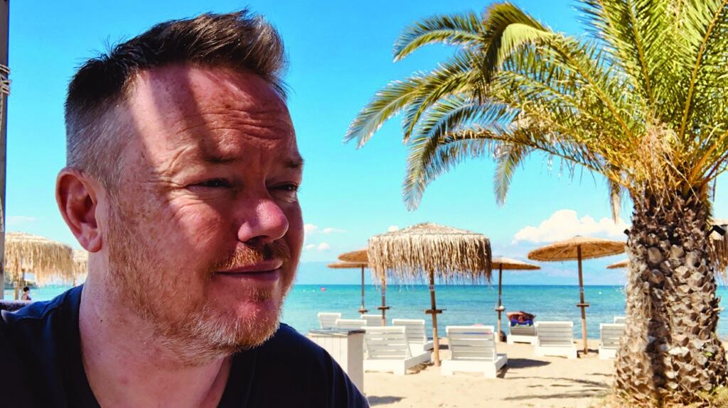 DJ Frankie enjoying sun, sand and face masks in Corfu