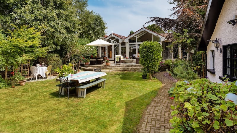 Garden and lodge