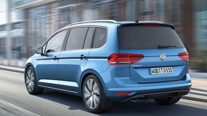 The Touran’s length has increased in length by 130mm and the longer wheelbase means there is an extra 48 litres of luggage space in the five-seat variant, bringing the total up to 1,040 litres when loaded up to the second row of seats.