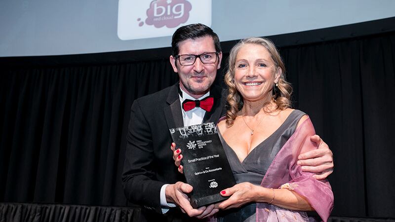Ian Hobbs, Sales Manager, Big Red Cloud, presents the Small Practice of the Year award to Eilis Quinlan, Quinlan & Co Accountants.