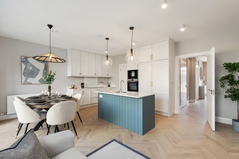 Kitchen with island