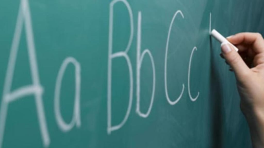 The union representing national school teachers is to announce the result of its ballot on the proposed new Haddington Road agreement on cutting the public service pay bill later today.