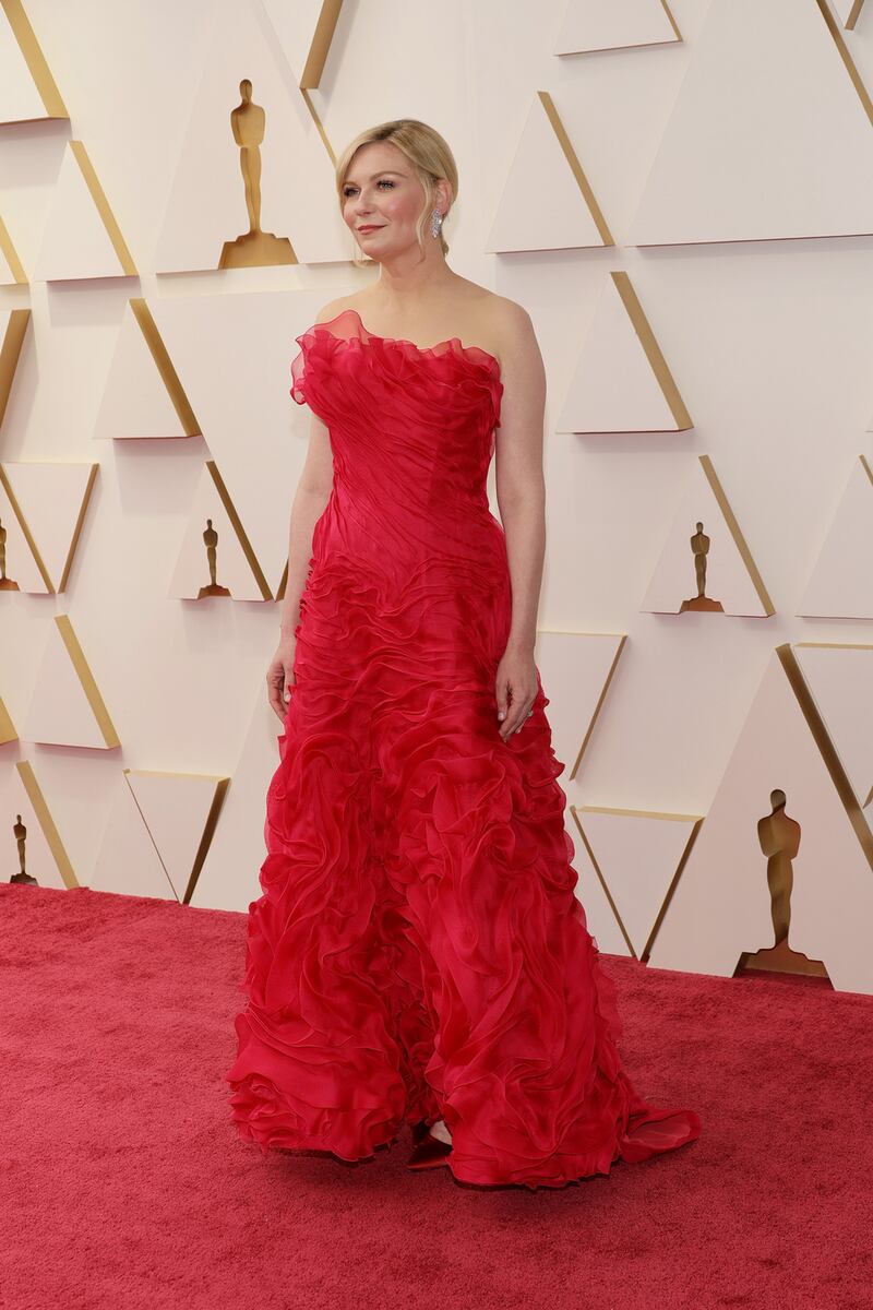 HOLLYWOOD, CALIFORNIA - MARCH 27: Kirsten Dunst attends the 94th Annual Academy Awards at Hollywood and Highland on March 27, 2022 in Hollywood, California. (Photo by Mike Coppola/Getty Images)