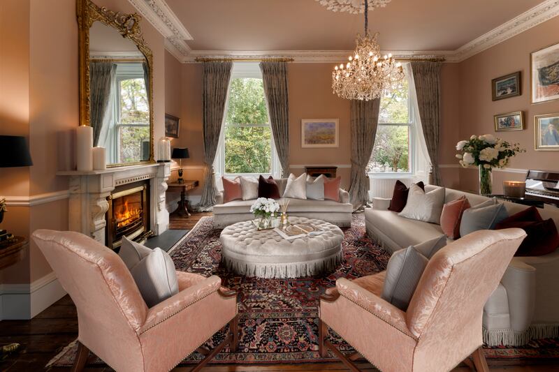 Reception room by Ventura Design