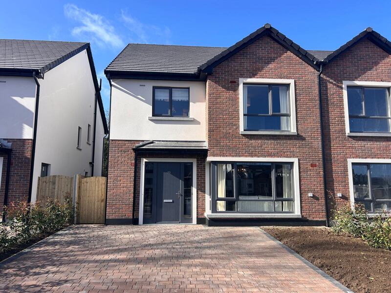 73 Blackrath Vale, Curragh Road, Athgarvan, Newbridge, Co Kildare