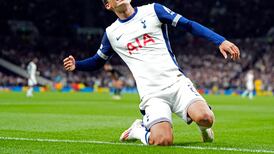 Solanke on song as Spurs recover from Dragusin red card to ease past Qarabag