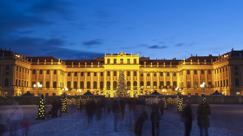 Schonnbrunn Palace Vienna Christmas