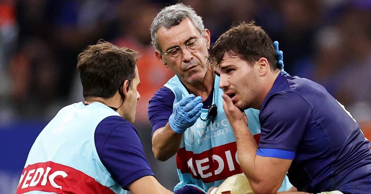 La blessure d’Antoine Dupont éclipse l’impressionnante victoire de la France contre la Namibie – Irish Times
