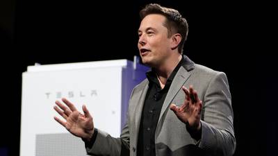 Tesla giant battery to aid blackout-plagued South Australia