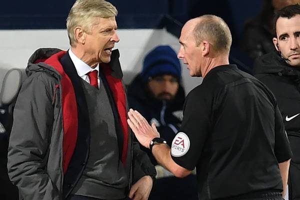 Arsene Wenger called referee Mike Dean ‘a disgrace’