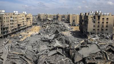 Gaza: Israeli forces surround hospitals as ceasefire talks reach critical stage